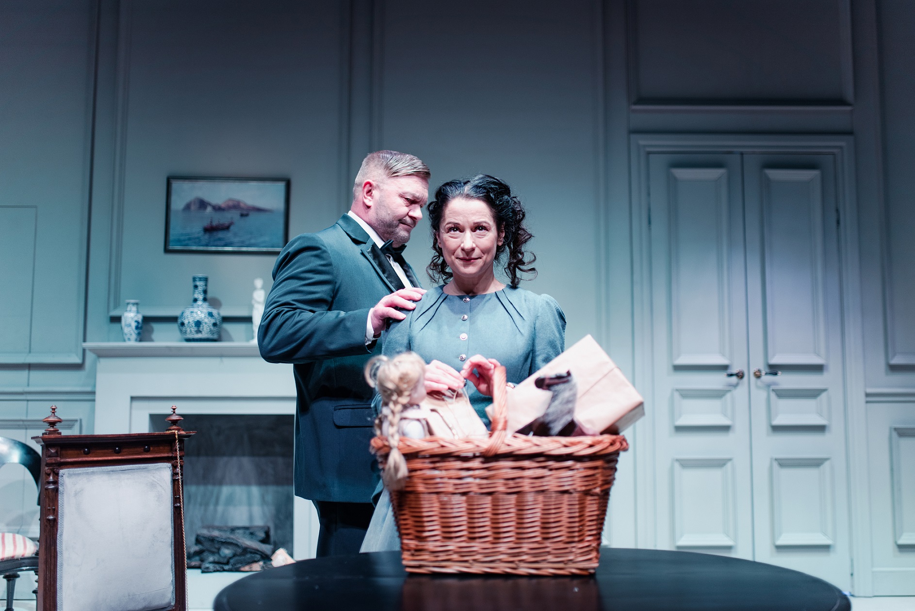 Ikiklassikko Nukkekoti Avasi Rauman Teatterin Kev tkauden Ikiklassikko Nukkekoti Avasi Rauman Teatterin Kev tkauden